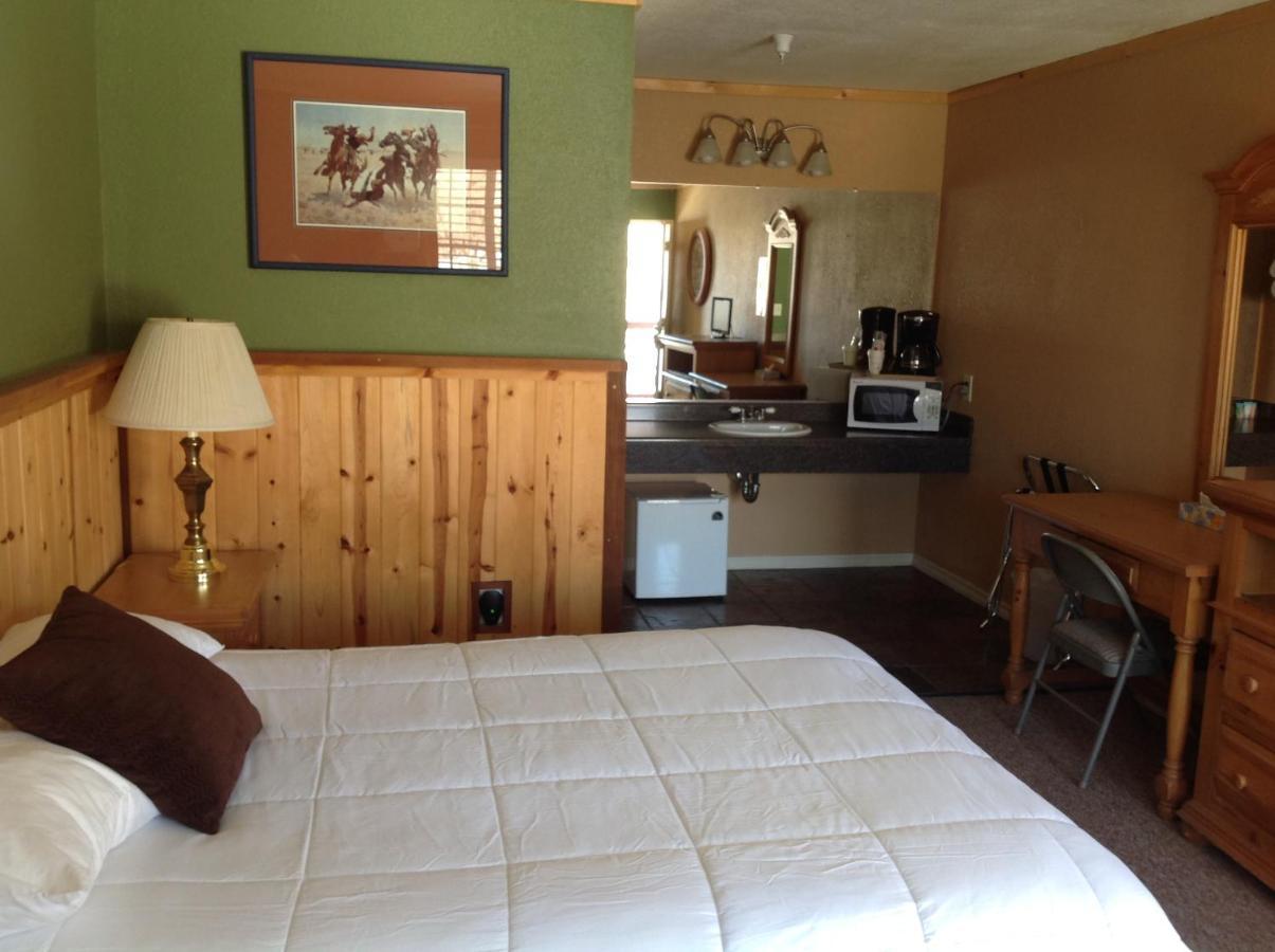 Whitney Portal Hotel And Hostel Лон Пайн Екстериор снимка