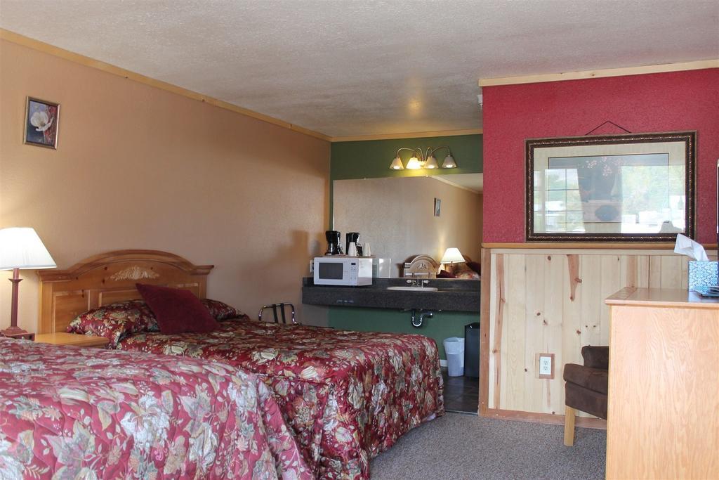 Whitney Portal Hotel And Hostel Лон Пайн Стая снимка